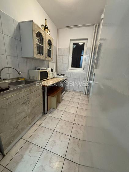 Dristor , Bulevard Camil Ressu, strada Ramnicu Sarat-garsoniera 37 mp - 4