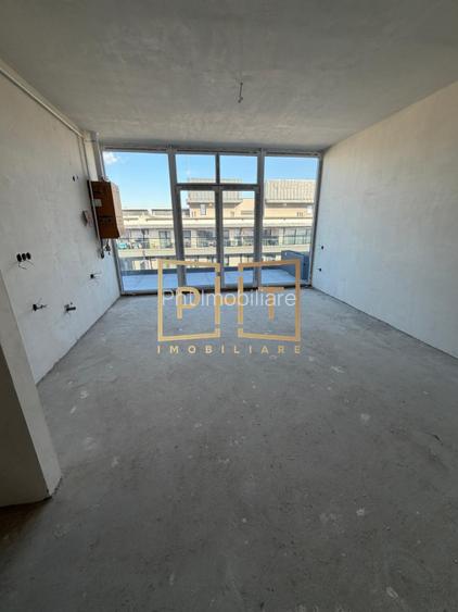 Penthouse cu 3 camere, 66 mp + terasa, zona Sopor! - 2