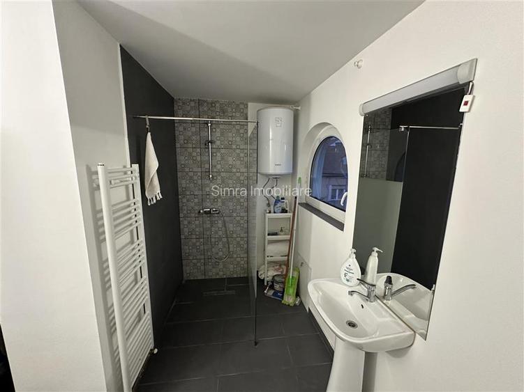 Casa ultracentral 6 camere parter + etaj - 12