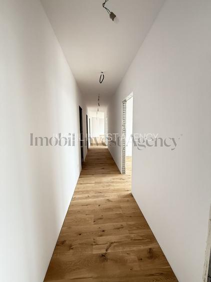 Apartament 4 camere de vanzare Pipera in bloc cu vedere la lac - 13