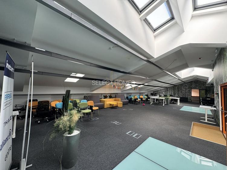 Cladire de birouri consolidata si renovata de inchiriat in *Centrul Vechi* - 39