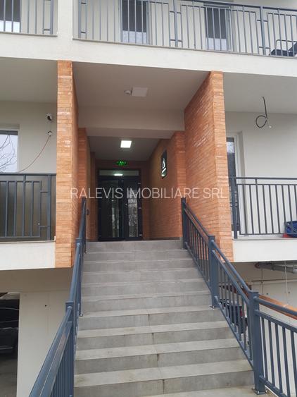 Vanzare apartament unicat, 2 camere, 2 bai, centrala proprie, sector 4 Hornbach - 14