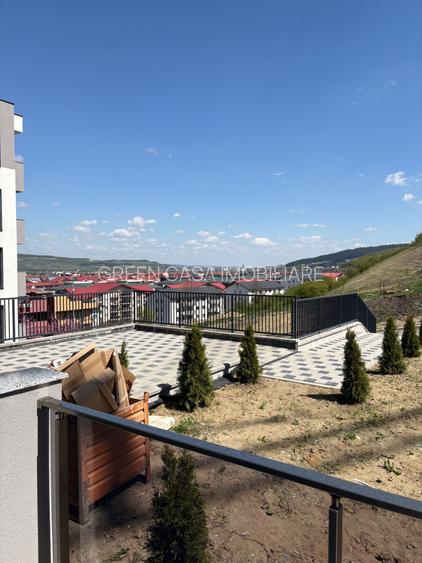 Apartament de inchiriat 38mp plus terasa 8mp , zona : Floresti Teilor - 9