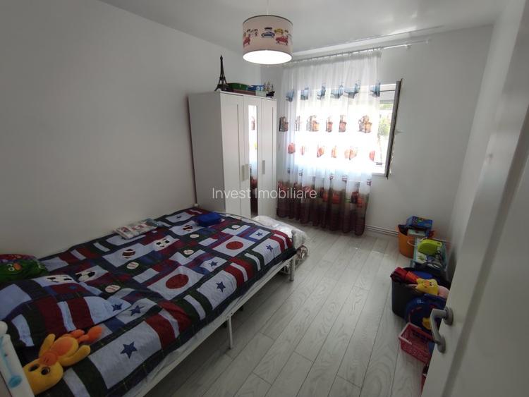 Apartament 3 camere, decomandat, et. 3, Nicolina - 3