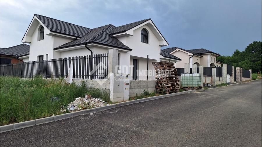 Casă individuală P+M de vânzare în Cisnădie, Șoseaua Sibiului – 299.000 €