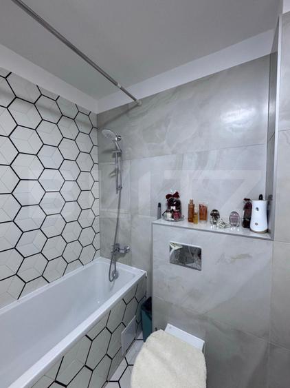 Apartament de vanzare, 47 mp, zona Tractorul