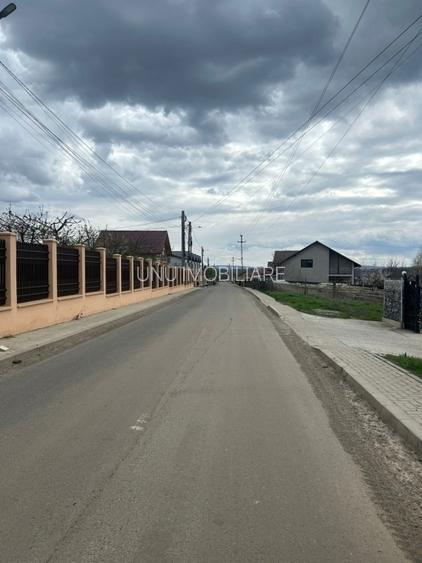 Teren intravilan 3271 mp Valea Lupului, Iași deschidere la asfalt 1 Decembrie - 2