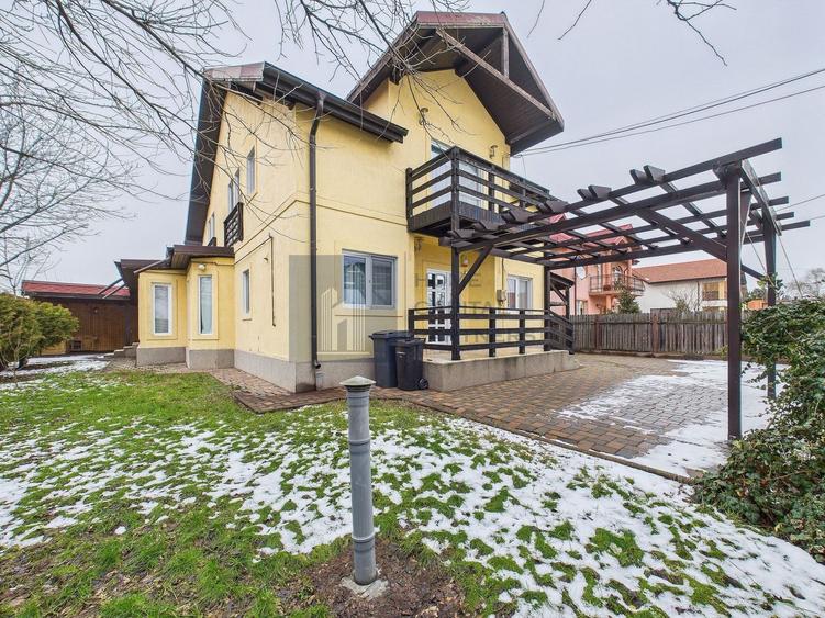 Casa de vanzare  |  Gulia