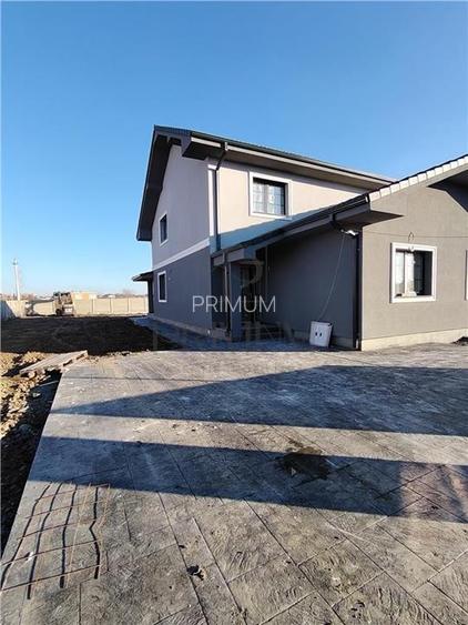 Casa insiruita - personalizare interioara - canalizare - teren 600 mp - 3