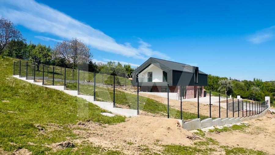 Casă arhitectură modernă cu panoramă spre Munții Făgăraș și Cetatea Cisnădioara - 5