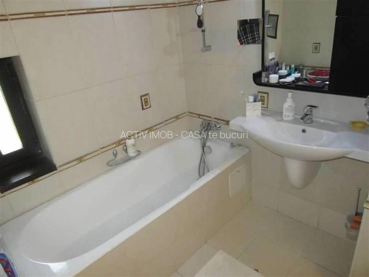 Casa Ds+P+1+M - teren 117 mp - s.u.  131 mp - 1 Decembrie - Trapezului - 12