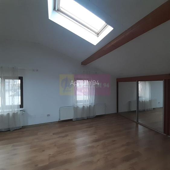 Două vile tip duplex de închiriat - zona Antiaeriană - 12