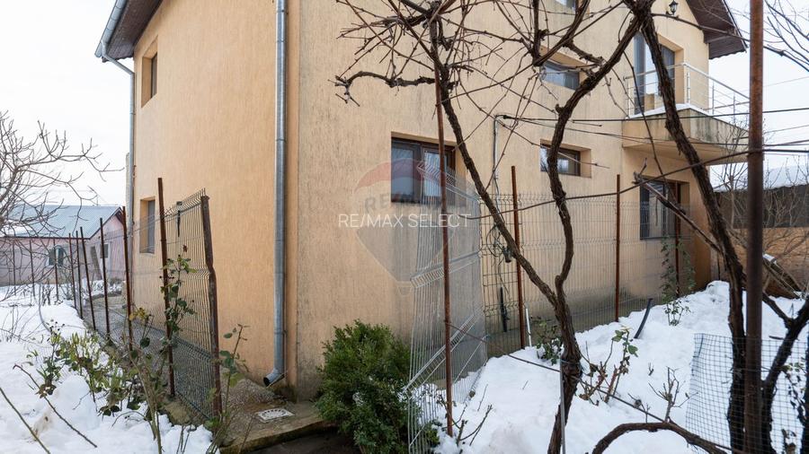 Casă / Vilă cu 5 camere de vânzare - 24