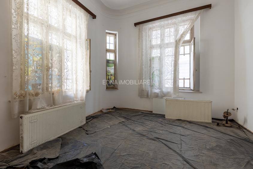 Strada Frumoasa  vila spatioasa cu arhitectura frumoasa - 6