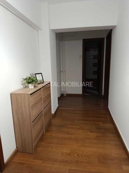 Apartament 3 camere de inchiriat, decomandat, parcare, Bulevardul Ghencea - 8