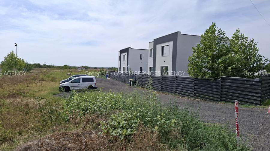 str. Stadionului, langa Casa de Cultura - 4