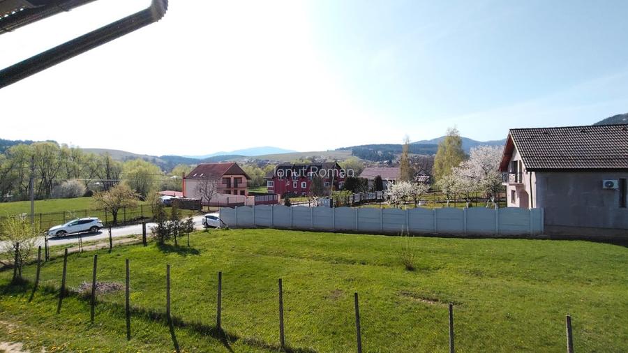 Vând casă la roșu  in județul Sibiu, sat Poplaca  - 7