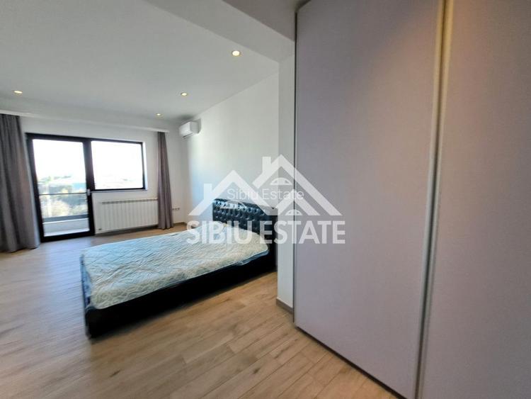 Casa Sibiu, terase panoramice, garaje, teren mare, Sura Mica - 35