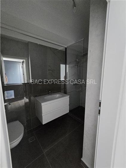 Apartament tip penthouse -111 mp, 4 camere, 2 bai, terasa 18 mp Finalizat, intab - 10