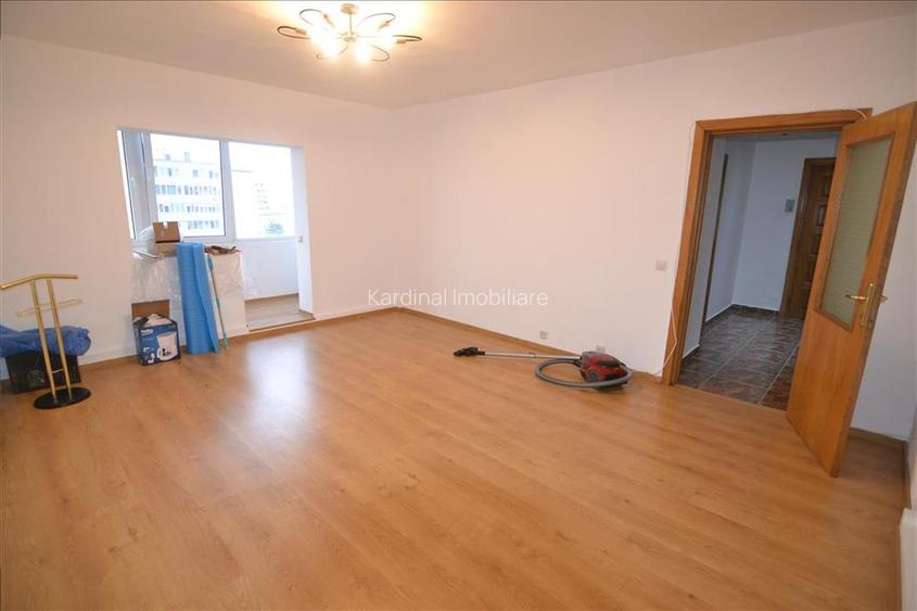 Apartament de 3 camere spațios și bine compartimentat Carpatilor - 3