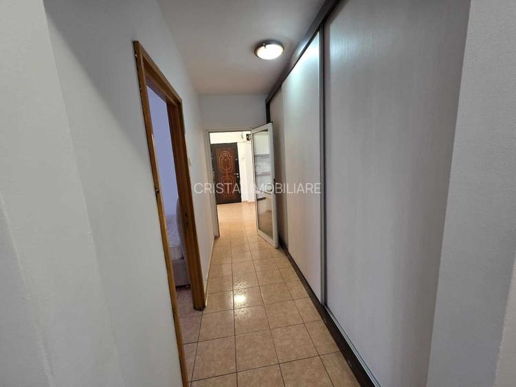 3 camere spatioase, AC, dressing generos, zona linistita Titan - 4