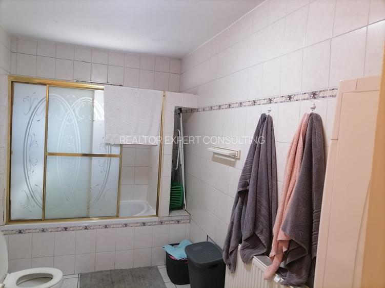 Vila S+P+1, cu teren mare, situata central in Eforie Sud, ideal pensiune. - 13