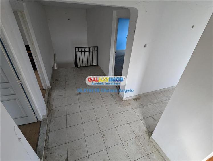 1 Decembrie,vila 5 cam ,P+1+pod, teren 1000 mp,an 2005 - 14