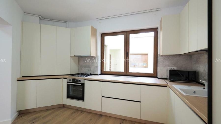 INCHIRIERE 3 CAMERE HERASTRAU  II PARCARE SI BOXA INCLUSE - 14