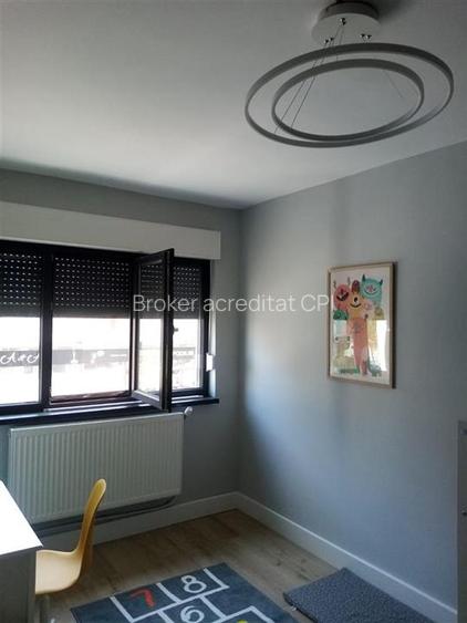 Apartament,3 camere,Centru - 10