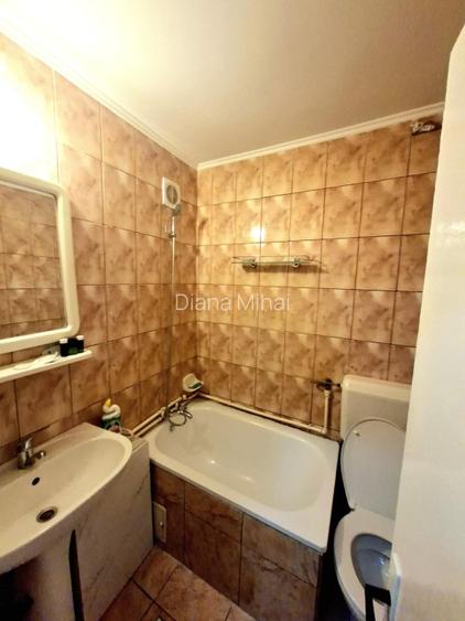 𝗣𝗿𝗼𝗽𝗿𝗶𝗲𝘁𝗮𝗿 – închiriez garsonieră dublă , decomandată, în Faleză Nord, - 3