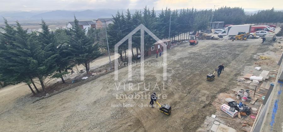 OFERTA LUNII - Apartament 3 camere - 69 mp + balcon de 7 mp - Etaj 1 - 10
