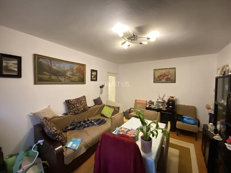 COMISION 0%, Apartament 4 Camere, Etaj 2, 61 mp, Mobilat, Zona Dacia - 3