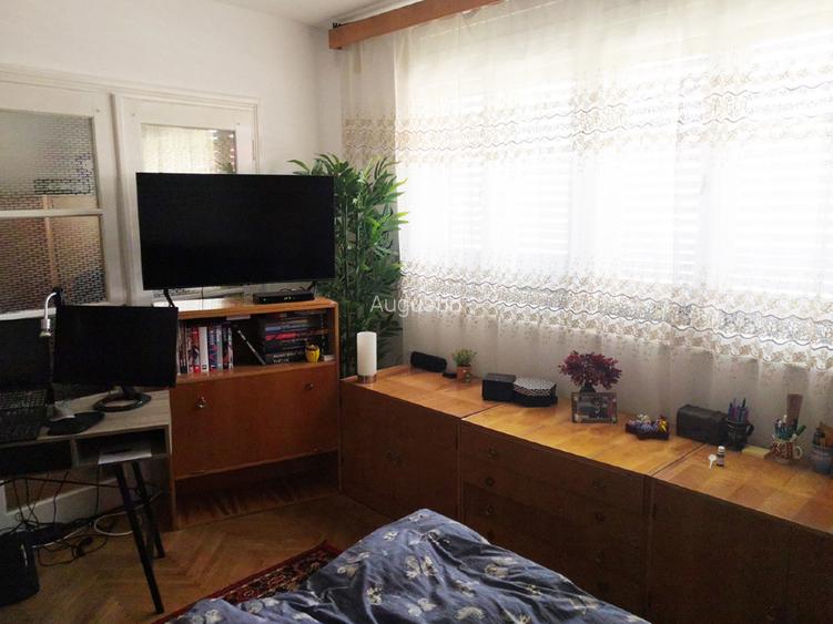 Proprietate unică în Reghin – 1,5 ha intravilan + 2 case locuibile + utilități  - 7