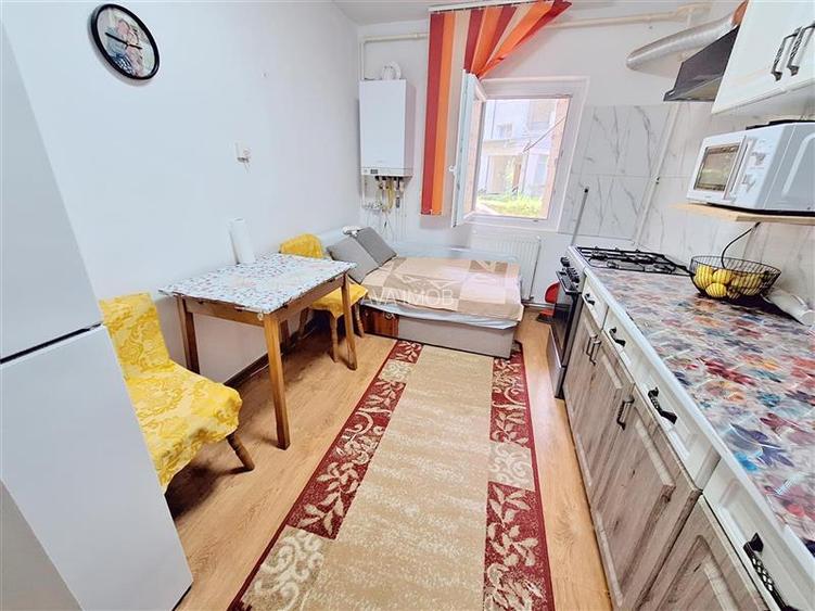 Apartament 3 camere decomandate, parter,  zona Energiei - 10