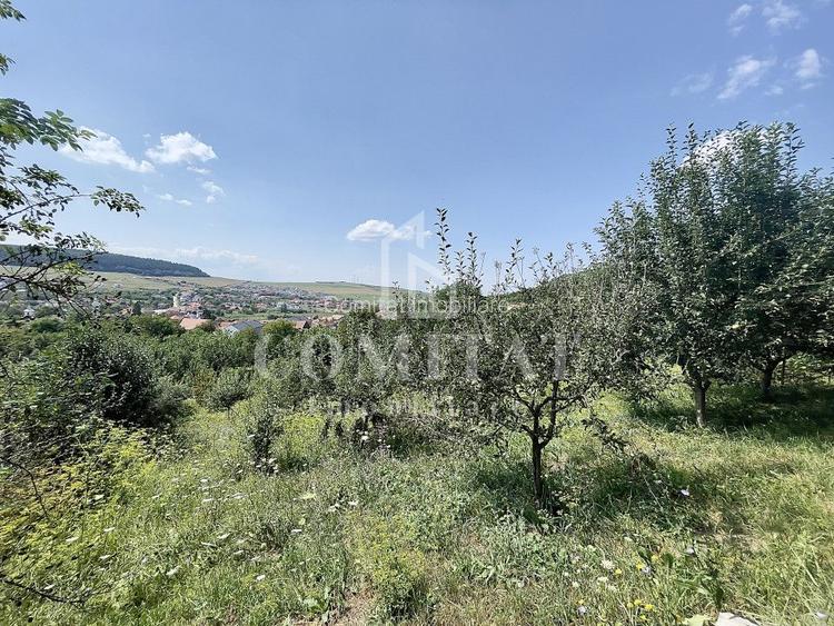 Casă cochetă cu teren generos și panoramă Chinteni - 27