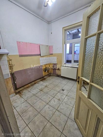 Casă cu arhitectură interbelică, 5 camere, teren 409 mp – Central - 33