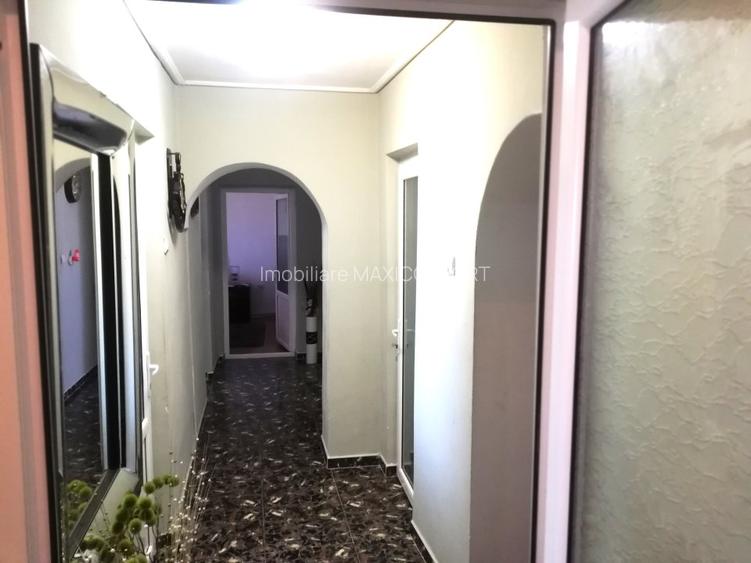 Vanzare 3 camere - Imobiliare MAXICONFORT - 4