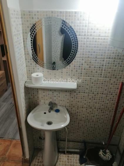 Garsonieră modernă, full mobilată - 13