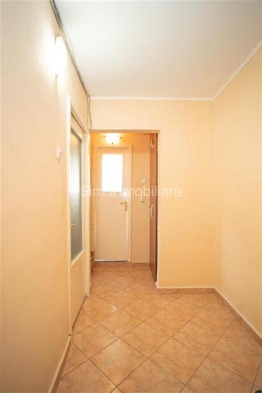 Apartament cu 3 camere, tip PB, Decebal - 10