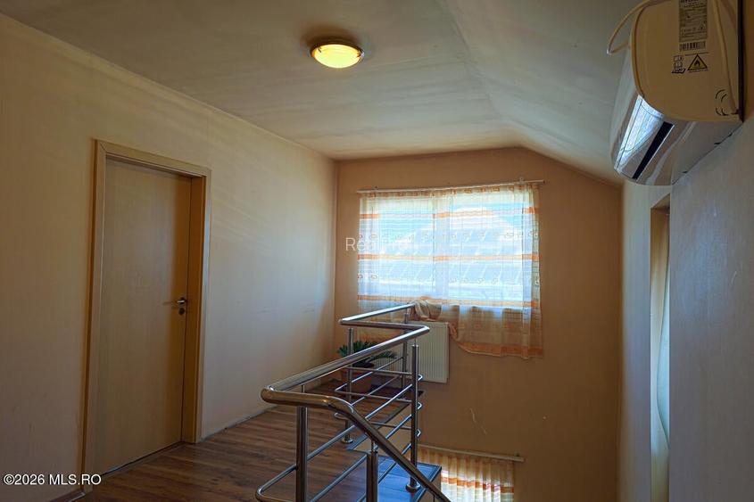 Sacalaz - Casa P+M, 139 MP, 3 Dormitoare, 3 Bai, Birou, Foisor, Iaz - 9