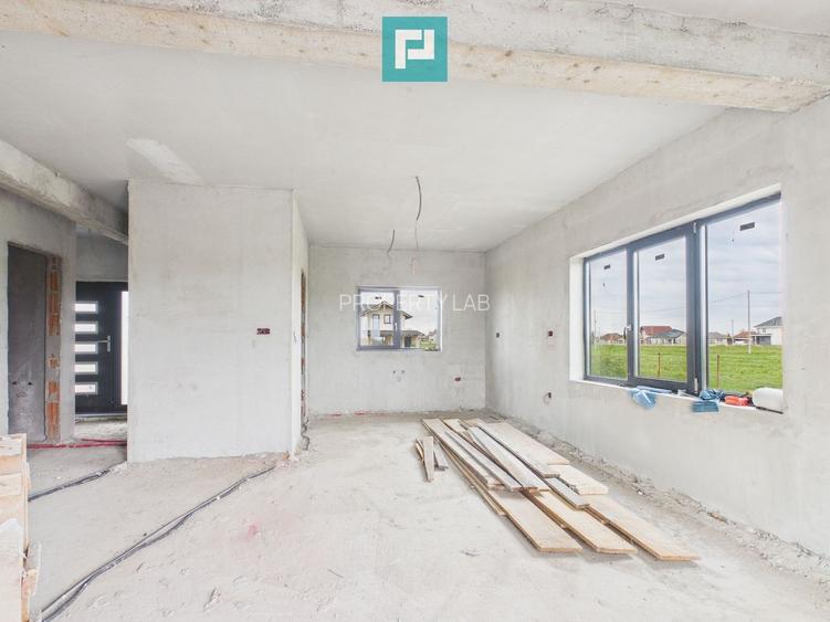 Casa nouă la roșu în Zimandcuz - 8