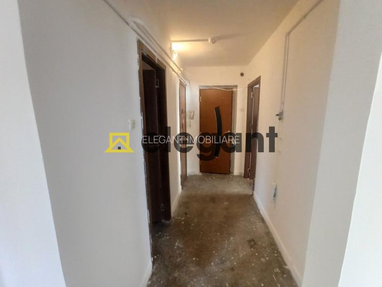 3 decomandate, 69 mp, centrala,  izolat interior, Craiovita-Orizont - 10