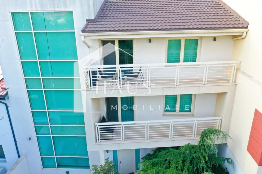 Vila deosebita  la un pas de mare mobilata si utilata - 60