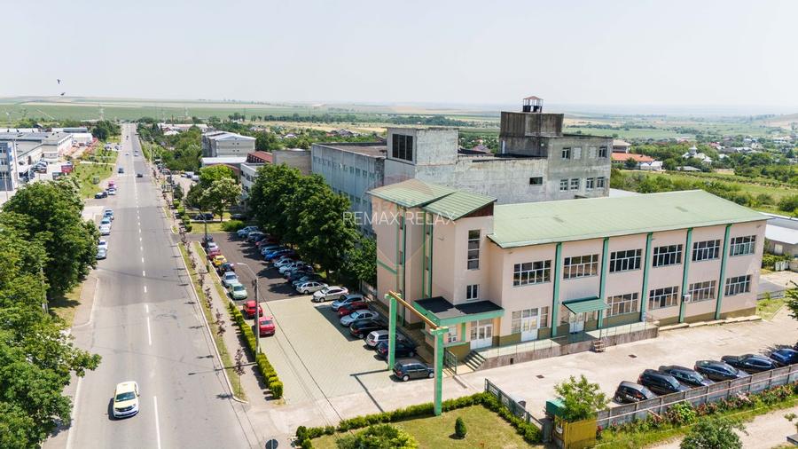 Spațiu Industrial de Închiriat între 1.140 - 4.623mp - Huși - E581 - 5