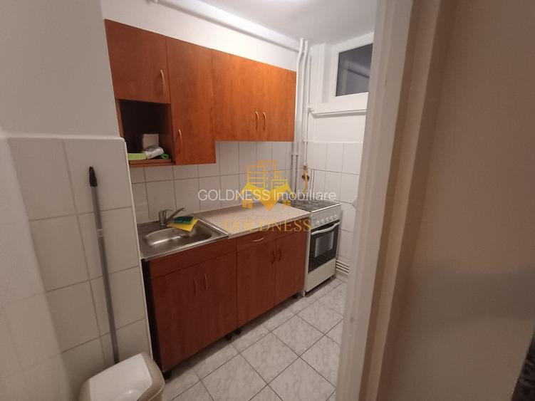 O camere, 31 mp, Gheorheni, Constantin Brancusi Zona BT, Mega Image - 7