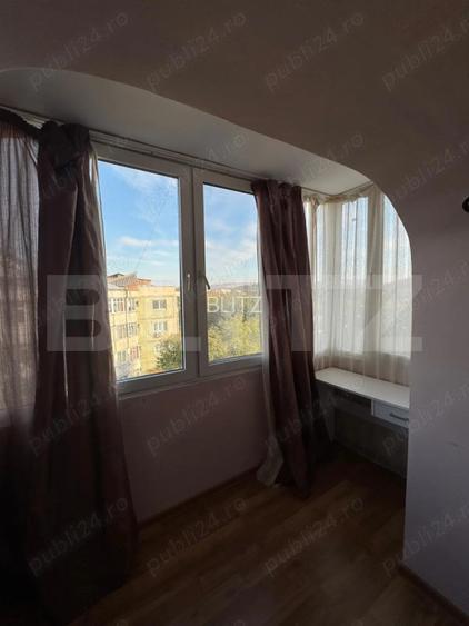 Apartament 3 camere, 90 mp, zona Nicolina  - 6