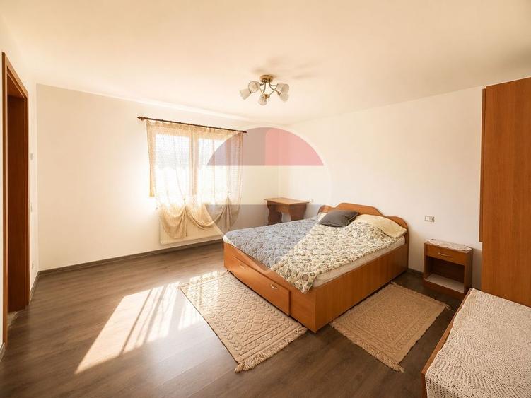 Casa cu 6 camere de vânzare în Negri jud. Bacau / posibilitate duplex