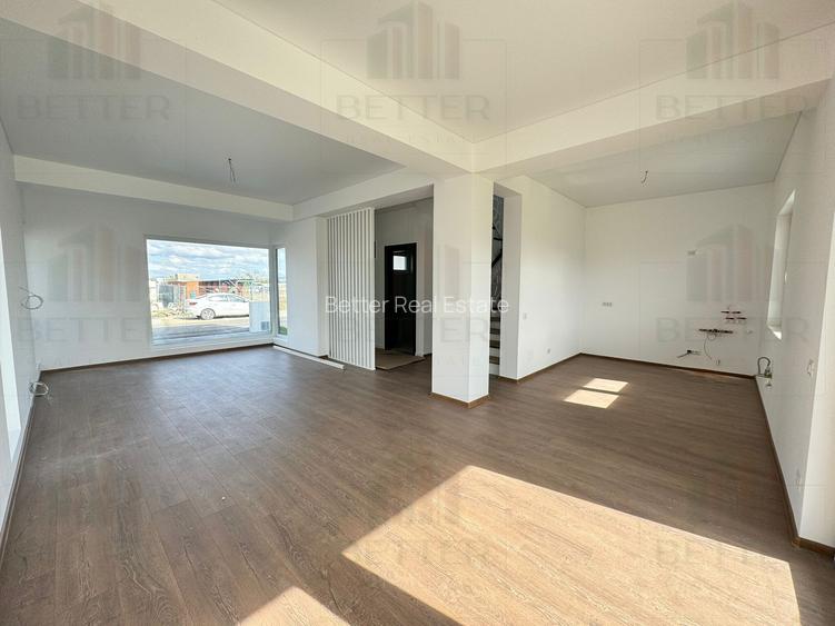 Casa individuala - 4 Camere | Ansamblu  rezidential - Asfalt - 300 m STV - 10