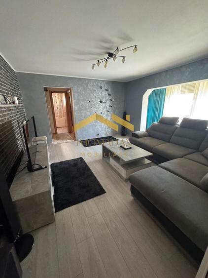 Aradului 3 camere etaj 3