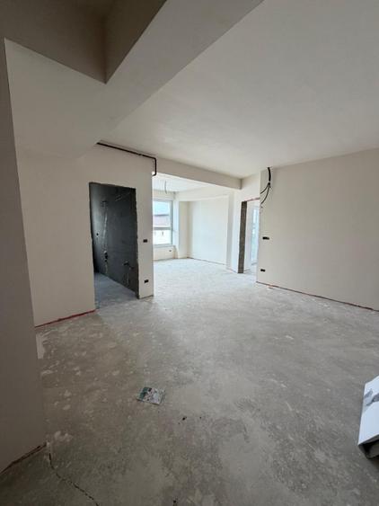 Apartament 3 camere, bloc nou , Radauti